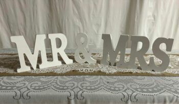 Mr & Mrs-white block